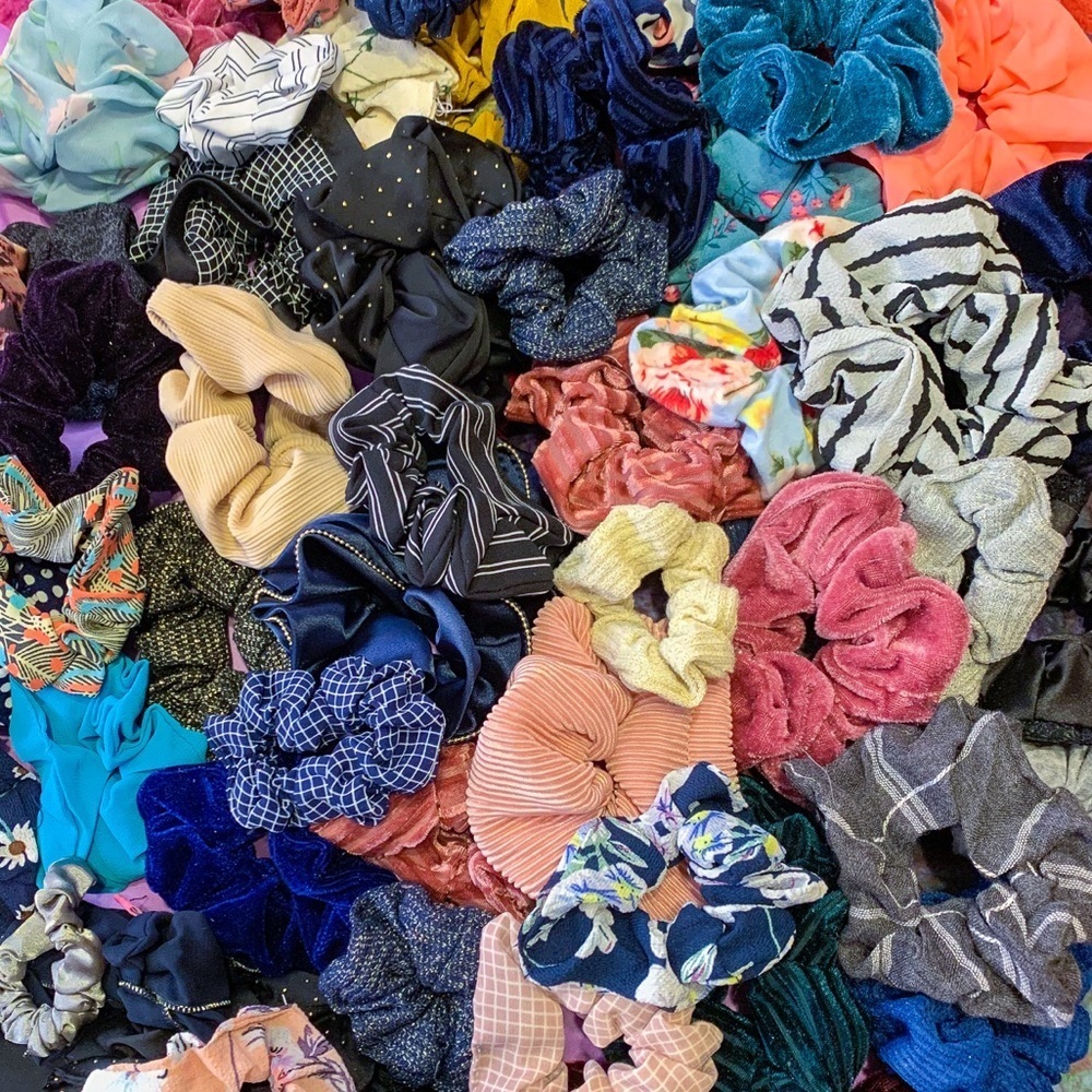 🎀Random Assorted 30 Hair Tie Scrunchies Mixed Lot